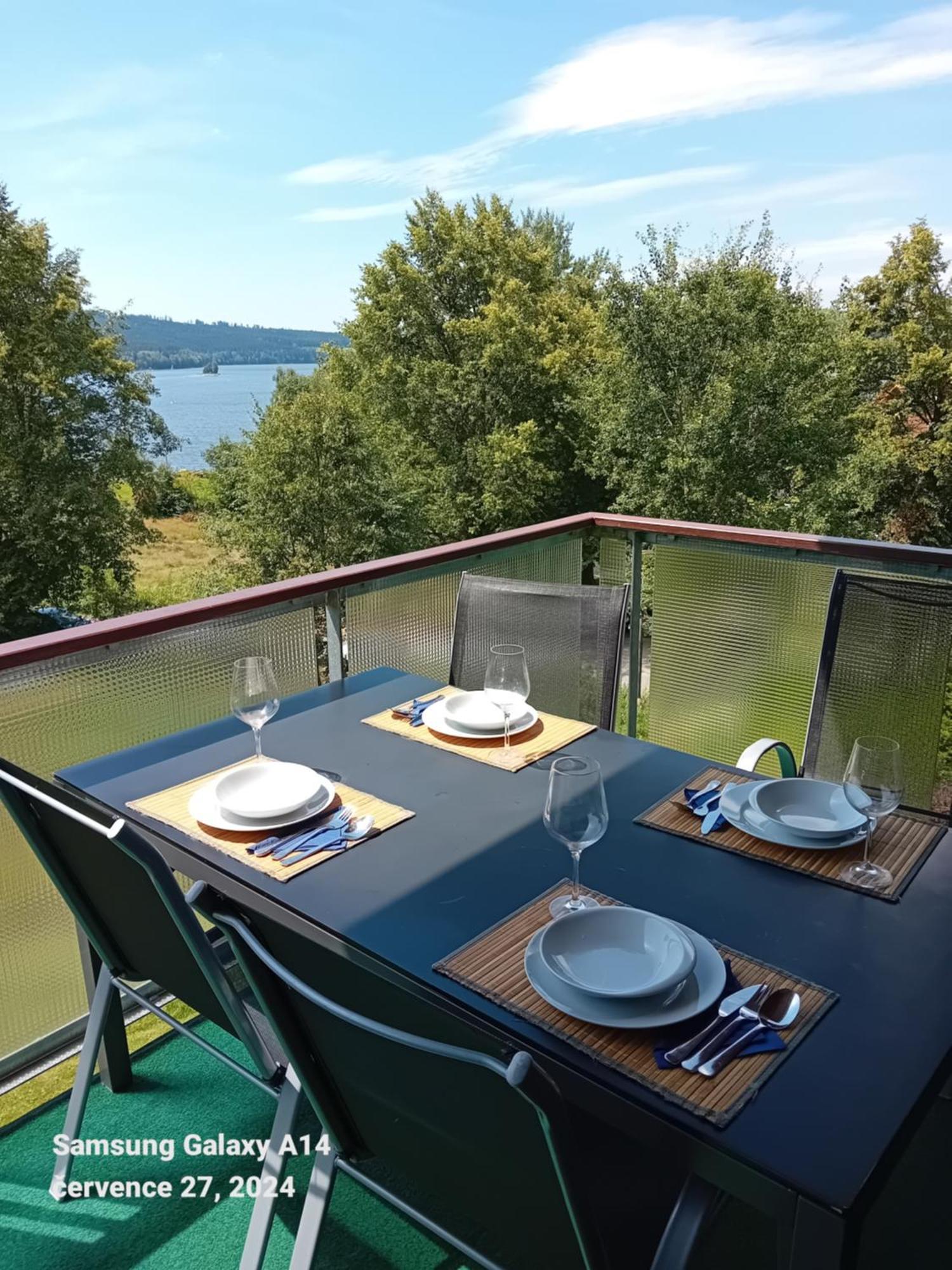 Apartman Lipno A12 Липно-над-Влтавой Экстерьер фото